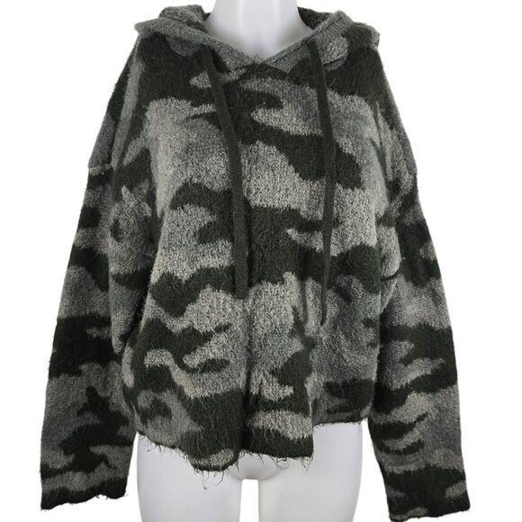 Victoria Secret Pink Green Camouflage Tight Knit Fuzzy Hooded Pullover Jacket L - Picture 1 of 5